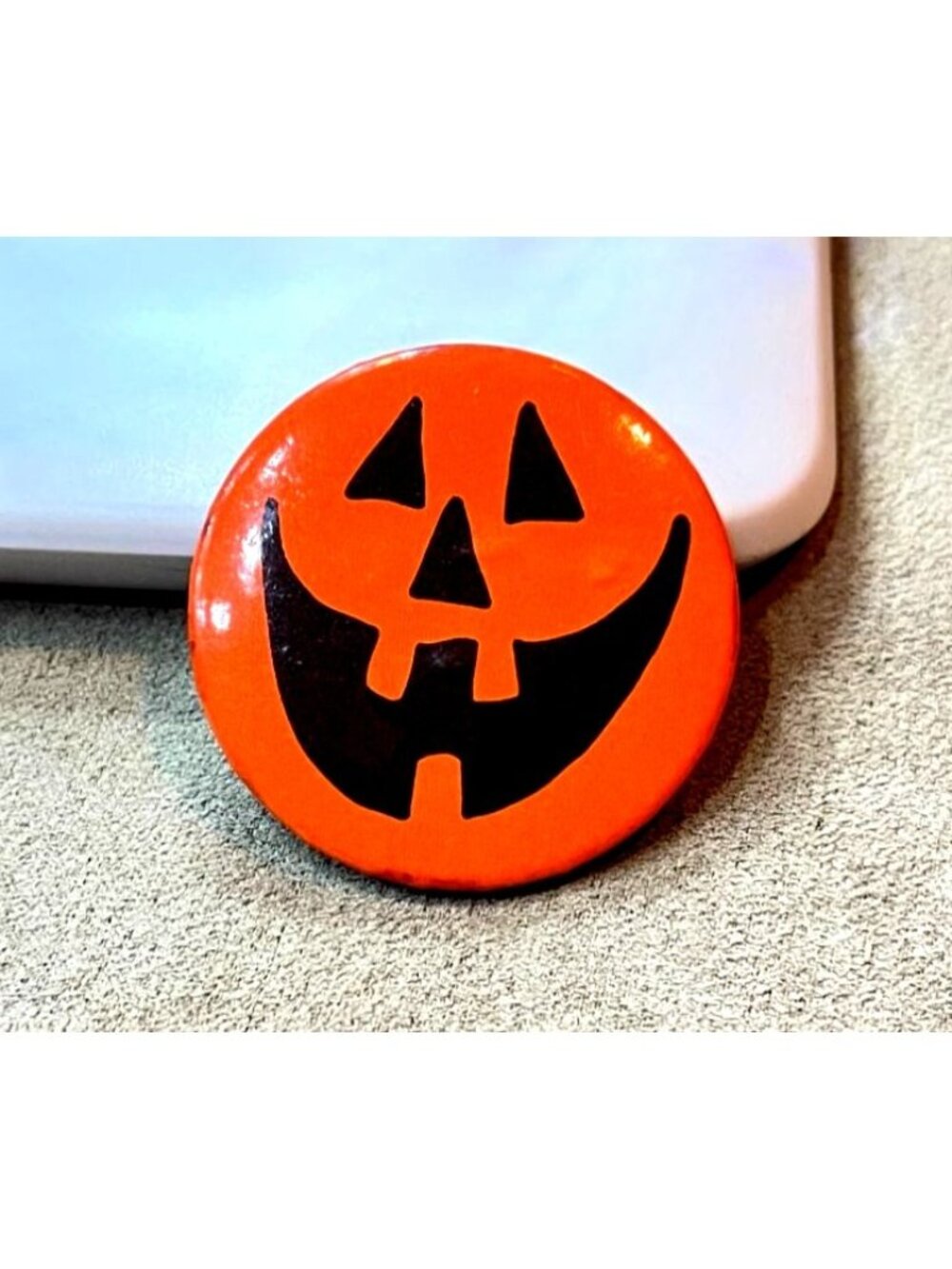 Vintage Hallmark Halloween Jack O Lantern Pinback Button Pin Pumpkin Grin 80s